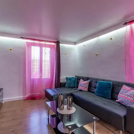 Aladdin's Hideaway Awaits You *